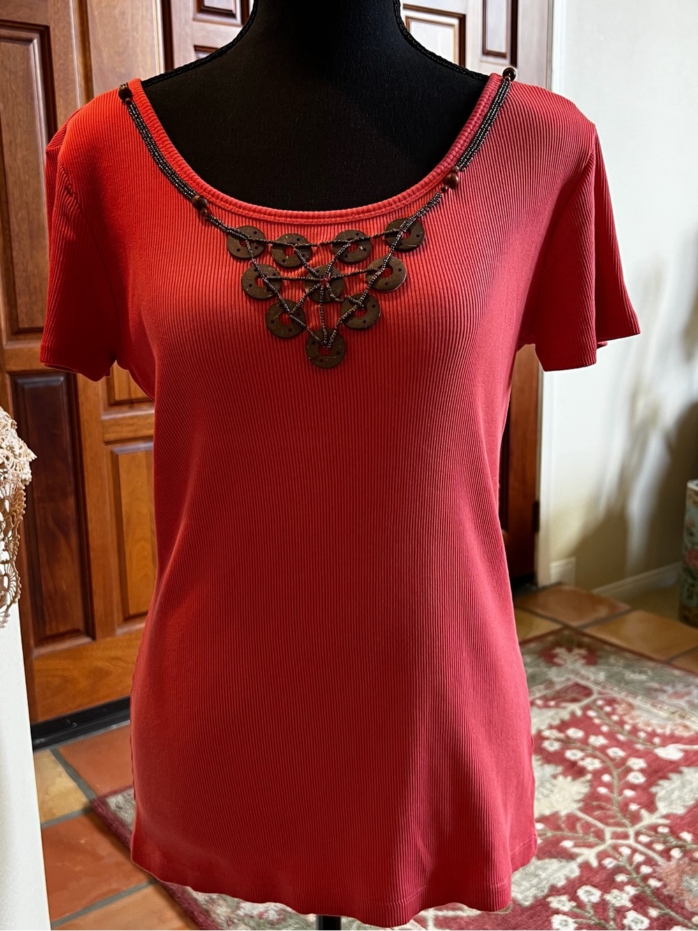 Vintage Style & Co Coral Colored Short Sleeve T Shirt With Beaded Neckpiece Sz M